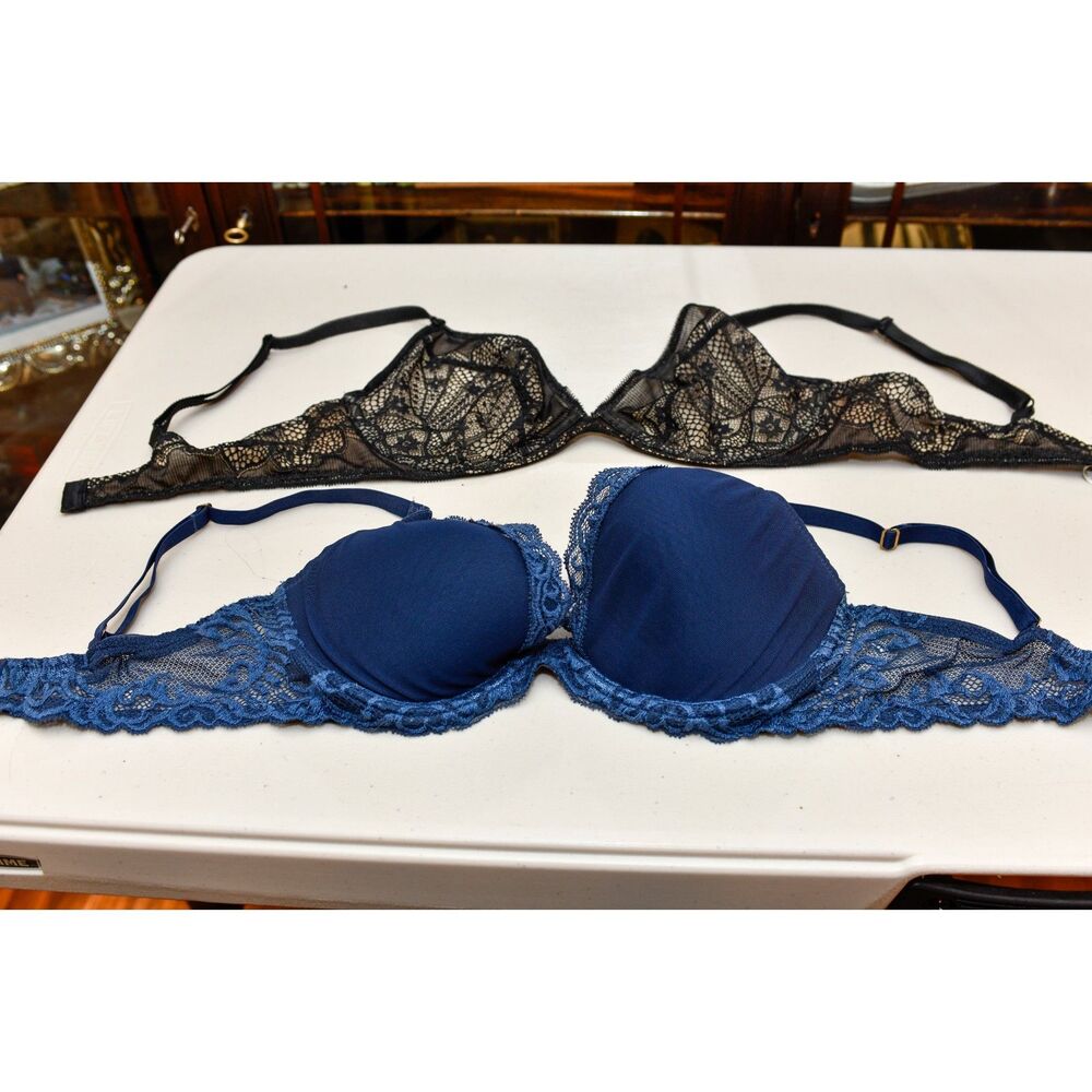 Lot of 2 Lace Bras 36C Wacoal Natori Pre-Owned Black Navy